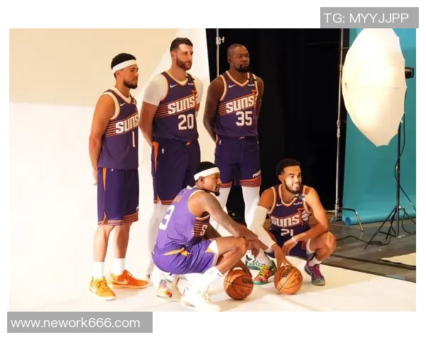 湖人对阵太阳精彩回放12月19日比赛全程回顾与分析 湖人对阵太阳精彩回放12月19日比赛全程回顾与分析