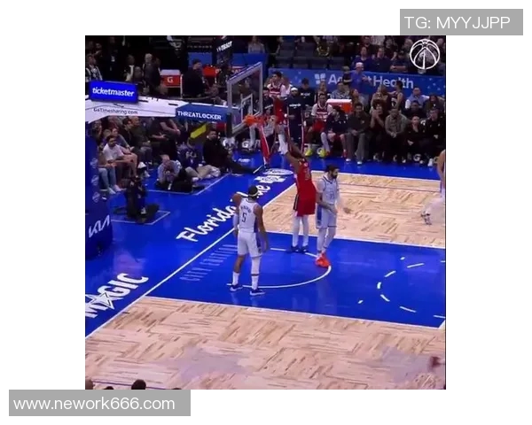 火箭与奇才激战正酣NBA赛场精彩瞬间回顾与分析