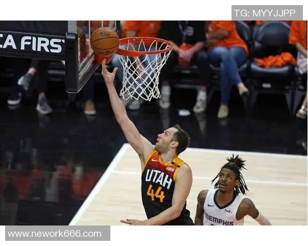 爵士与掘金激战G6孟菲斯能否逆袭晋级季后赛的关键之战